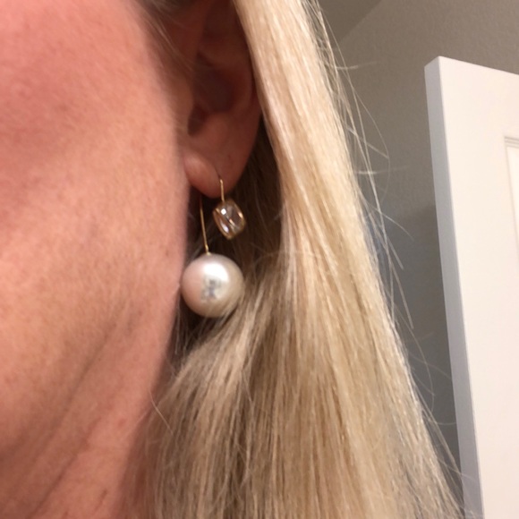 🆕Crystal Thread Pearl Earrings🆕 - Picture 4 of 4